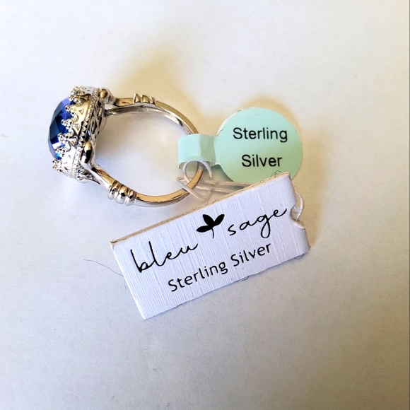 Sterling Silver Ring Sz 8 - Picture 5 of 9